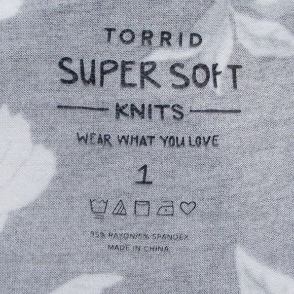 TORRID Top/Tunic, 1/1X, Black, Floral, Scoop neck, Short sleeves, Rayon - Picture 10 of 11